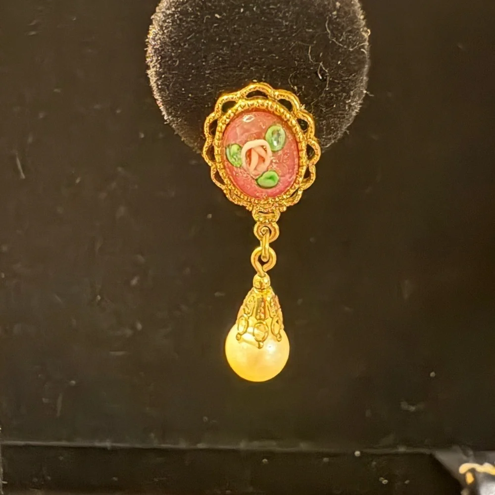 Vintage Avon Gold and Pink Drop Earrings with Green Accents - Picture 2 of 9